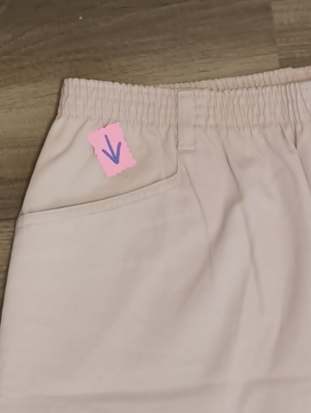 𝐂𝐇𝐈𝐂 𝟗𝟎'𝐬 𝐁𝐚𝐠𝐠𝐲 𝐁𝐥𝐮𝐬𝐡 𝐏𝐢𝐧𝐤 𝐒𝐡𝐨𝐫𝐭𝐬 - Picture 5 of 13